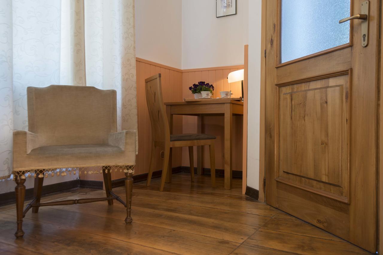 Foresteria Valdese Hotell Torre Pellice Eksteriør bilde