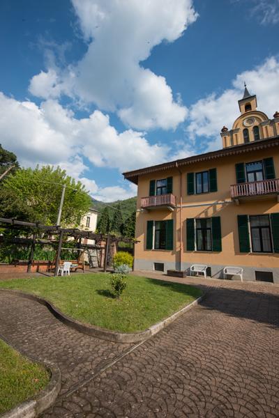 Foresteria Valdese Hotell Torre Pellice Eksteriør bilde