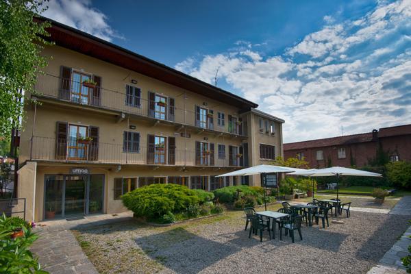 Foresteria Valdese Hotell Torre Pellice Eksteriør bilde